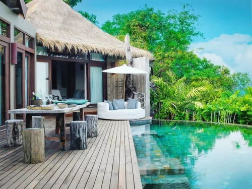 她花1.5万美金买了这个小岛,造了27幢梦幻海上小屋