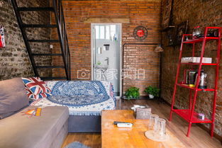 北京后海沿恭王府6号线工厂风小屋 都市中的静谧角落